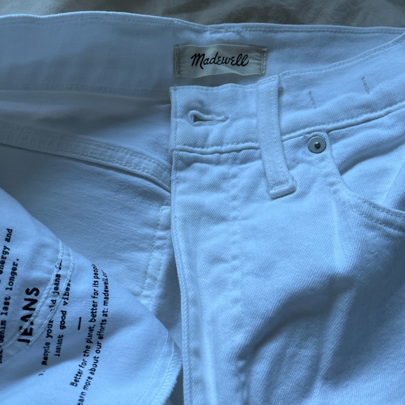 Madewell 11 inch High Rise Flare Jean White Size 27 - Picture 5 of 6